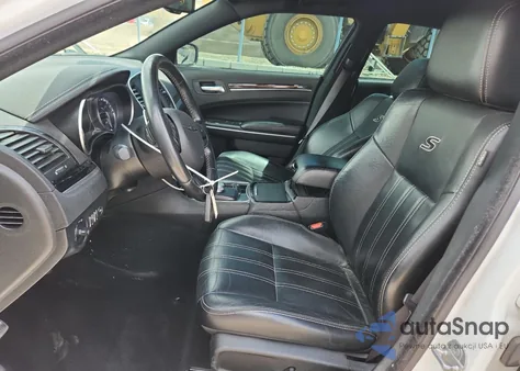 2021 Chrysler 300 S из США, поврежденный, VIN 2C3CCABG6MH545789